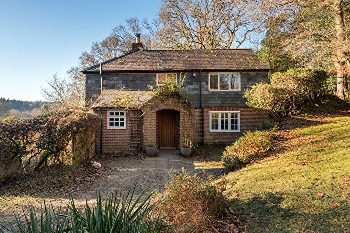 1 Bedroom Cottage To Rent In Hewshott Lane, Liphook, GU30