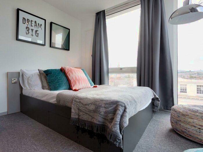 Studio To Rent In Queen Street, Exeter, EX4