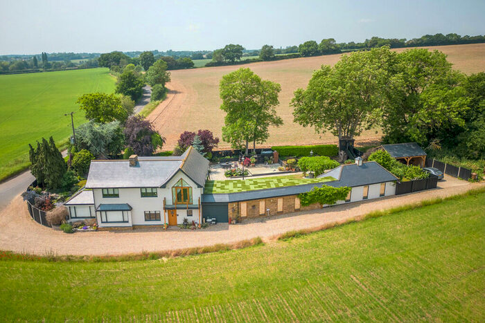 3 Bedroom Detached House For Sale In Chelsing Lodge, Tonwell, SG12