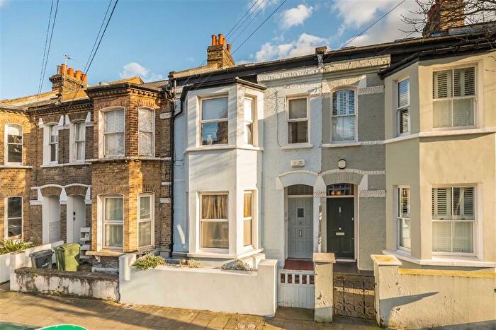 2 Bedroom Flat For Sale In Kay Road, Brixton, SW9