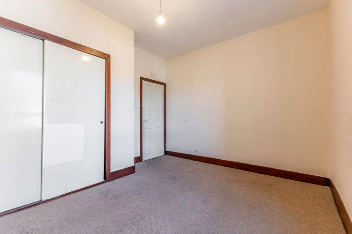 2 Bedroom Flat For Sale In Canal Street, Perth, PH2