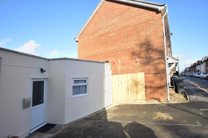 1 Bedroom Flat To Rent In Windham Road, Bournemouth, BH1