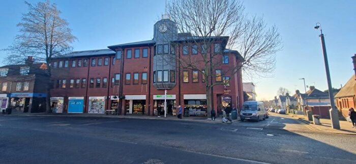 2 Bedroom Flat To Rent In The Broadway, Stanmore, HA7