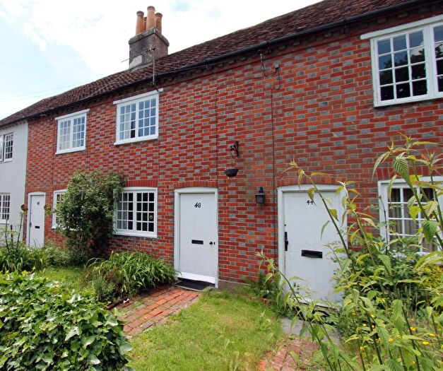 2 Bedroom Cottage To Rent In Catisfield, Fareham, PO15