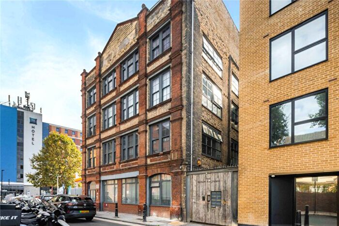 2 Bedroom Flat For Sale In Davenant Street, Whitechapel, London, E1