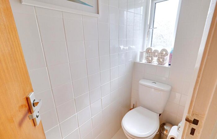 3 Bedroom Terraced House For Sale In Shannon Way, Aveley, RM15