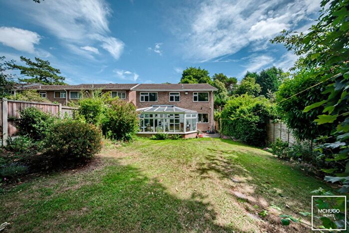 4 Bedroom Detached House For Sale In Niall Close, Edgbaston, B15