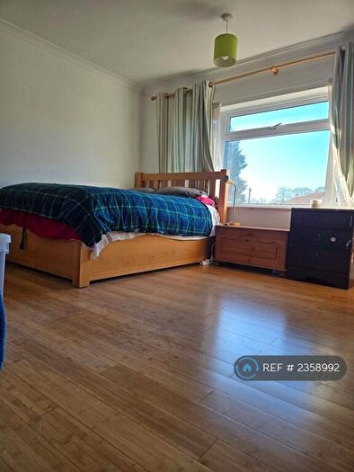 3 Bedroom End Of Terrace House To Rent In Finch Road, Reading, RG6