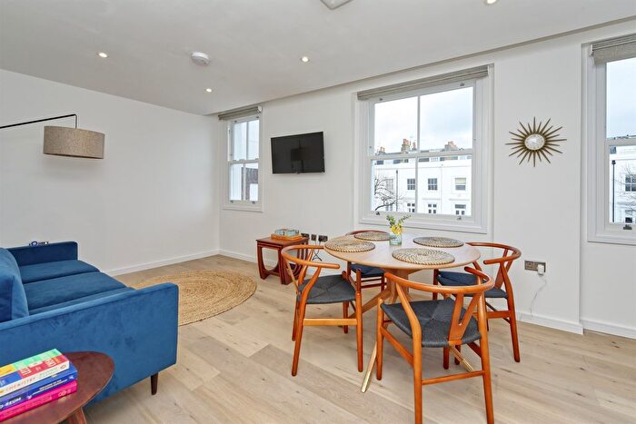 2 Bedroom Flat To Rent In Earls Court Road, W8