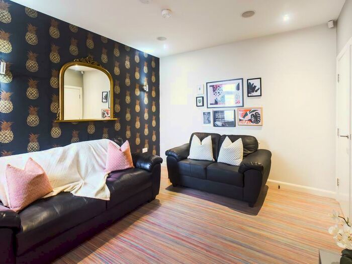 6 Bedroom Terraced House To Rent In Boughey Road, Stoke, ST4