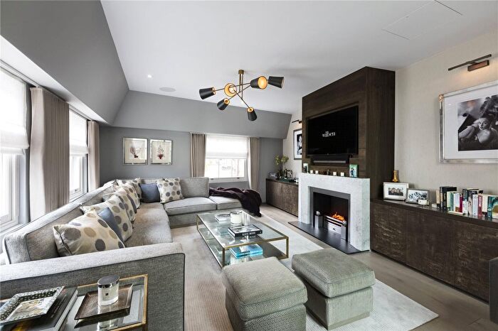 3 Bedroom End Terrace House For Sale In Clareville Street, London, SW7