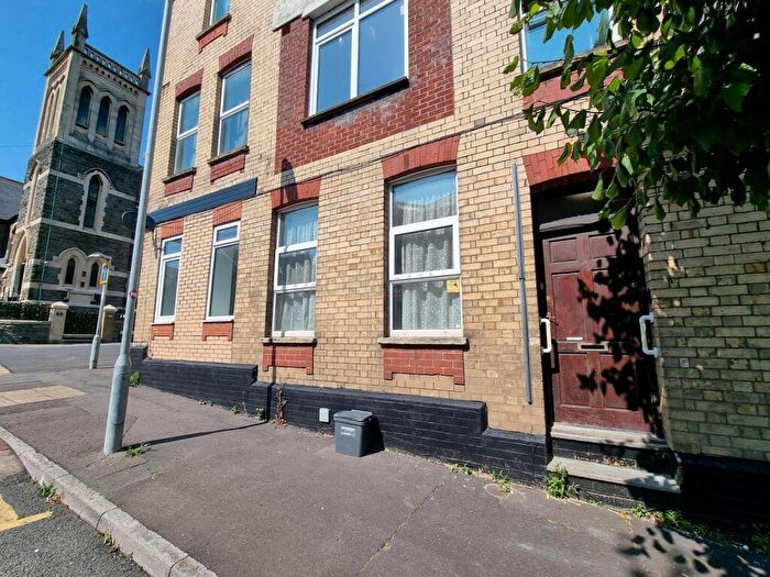 1 Bedroom Flat To Rent In Trinity Street, Barry, The Vale Of Glamorgan., CF62
