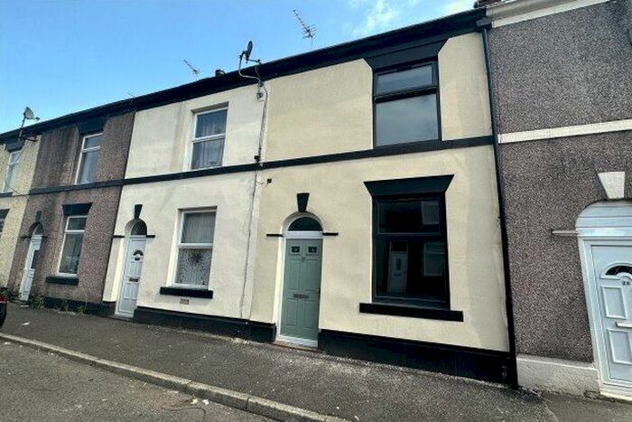 2 Bedroom Property To Rent In Peers Street, Bury, BL8