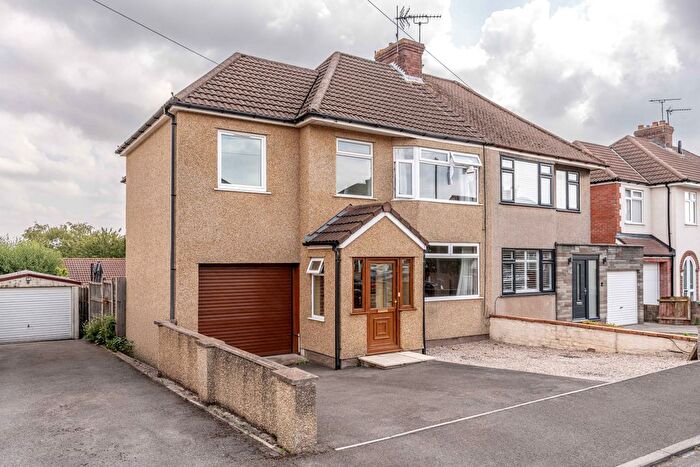 4 Bedroom Semi Detached House For Sale In Burley Crest, Downend, BS16