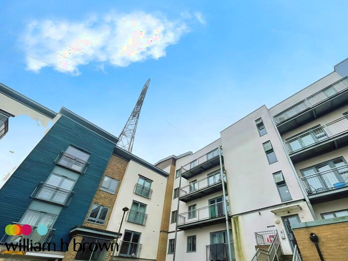 2 Bedroom Flat To Rent In Quayside Drive, Colchester, CO2