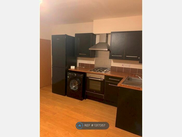 1 Bedroom Flat To Rent In Armitage Street, Castleford WF10