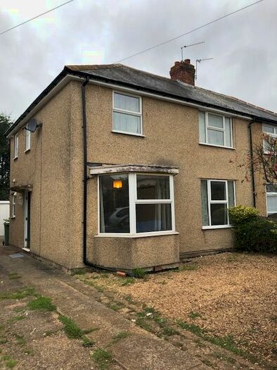 3 Bedroom Semi-Detached House To Rent In Benson Road, Headington, Oxford, OX3