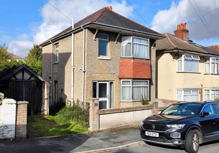 3 Bedroom Detached House For Sale In Crichel Road, Bournemouth, Dorset, BH9