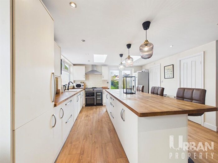 3 Bedroom Property For Sale In Clarence Avenue, Ings Road, Hull, HU8