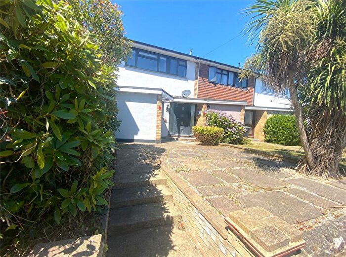 3 Bedroom End Of Terrace House For Sale In Bellhouse Road, Leigh-on-Sea, Essex, SS9