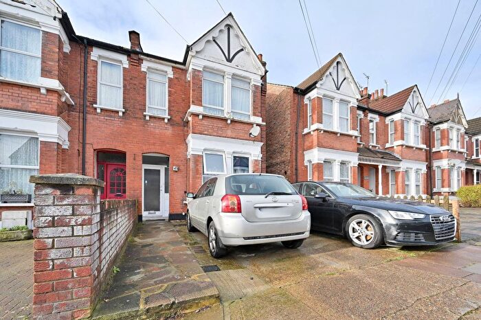 2 Bedroom Flat For Sale In Salisbury Road, Harrow, HA1