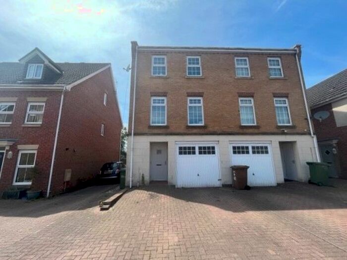 3 Bedroom Property To Rent In Small Meadow Court, Caerphilly, CF83