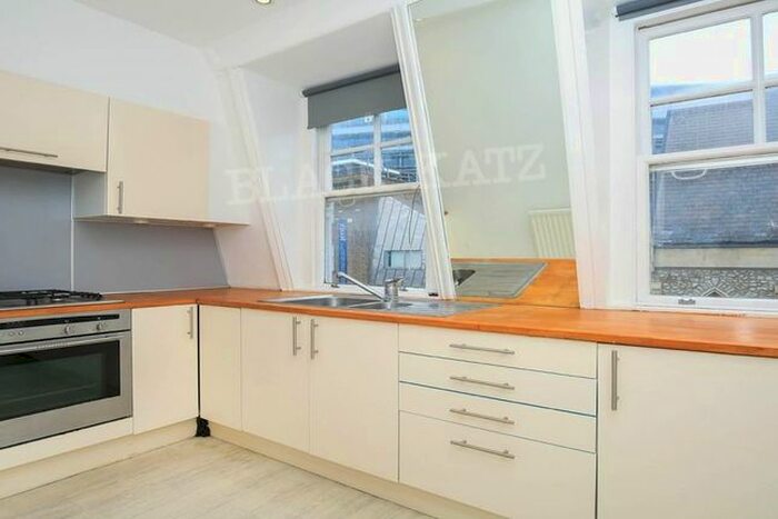 1 Bedroom Flat To Rent In King's Cross Road, London, WC1X