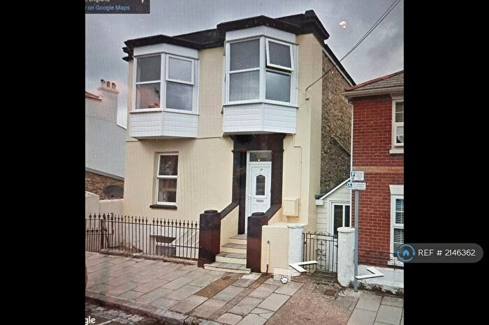 3 Bedroom Semi-Detached House To Rent In Castle Street, Ryde, PO33