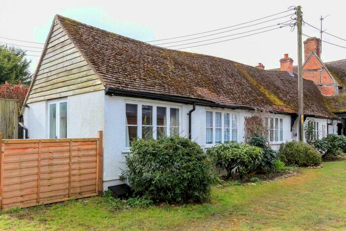 2 Bedroom Cottage To Rent In High Street, Dorchester-On-Thames, OX10