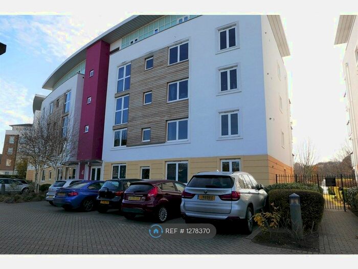 2 Bedroom Flat To Rent In Creswell Drive, Beckenham BR3