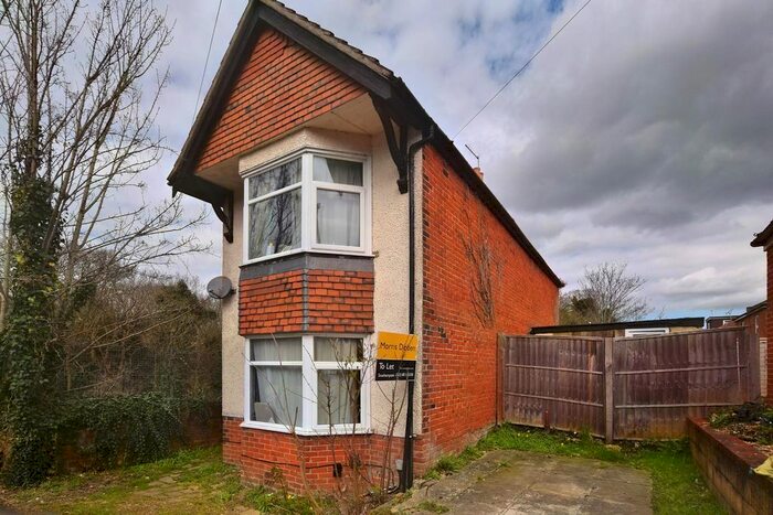 3 Bedroom Property To Rent In Sandhurst Road, Shirley, Southampton, SO15