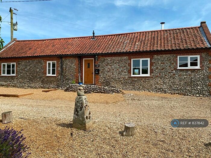 2 Bedroom Bungalow To Rent In The Street, North Norfolk, NR11