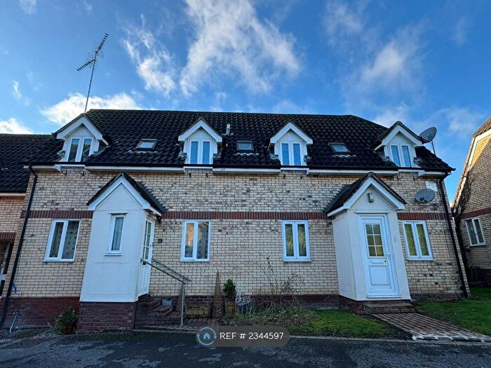 2 Bedroom Flat To Rent In Jacquard Way, Braintree, CM7