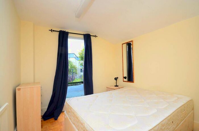 4 Bedroom Terraced House To Rent In Ormeley Road, Balham, London, SW12