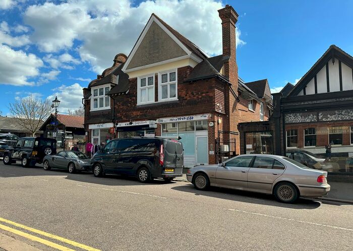 1 Bedroom Flat To Rent In Station Road West, Oxted, Surrey, (), RH8