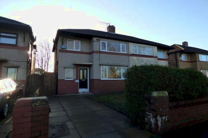 3 Bedroom Semi-Detached House To Rent In Bridge Lane, Bootle, L30