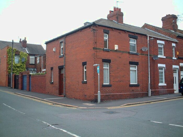 3 Bedroom Terraced House To Rent In Parade Street, St Helens, Merseyside, WA10