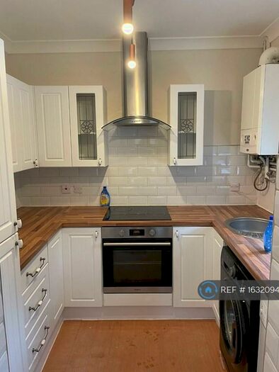 1 Bedroom Flat To Rent In Lower Fold, Marple Bridge, Stockport, SK6