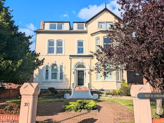 2 Bedroom Flat To Rent In Berkeley Court, Southport, PR9