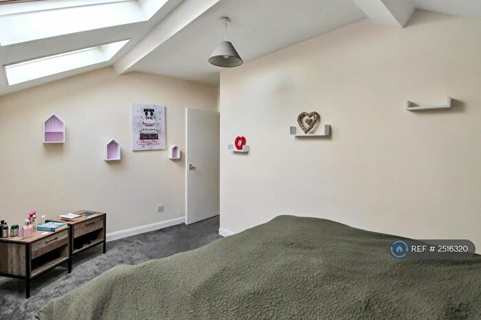 1 Bedroom Flat To Rent In Whetstone Lane, Birkenhead, CH41