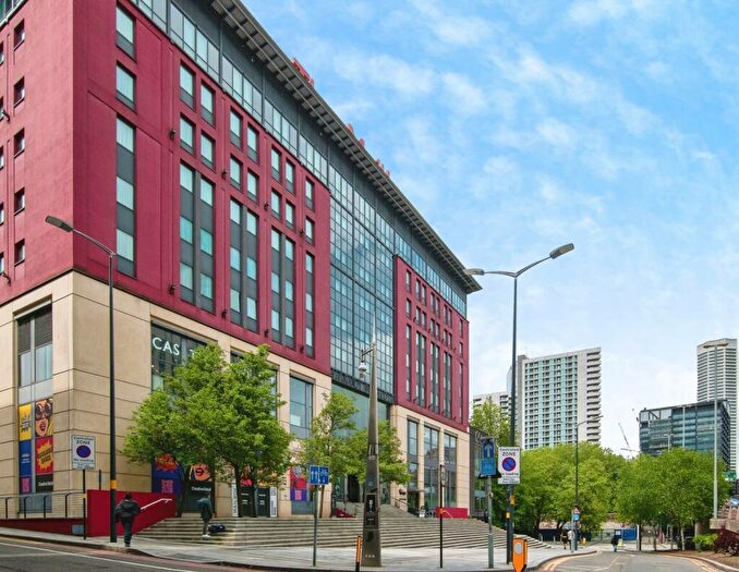 1 Bedroom Flat For Sale In Wharfside Street, Birmingham, West Midlands, B1