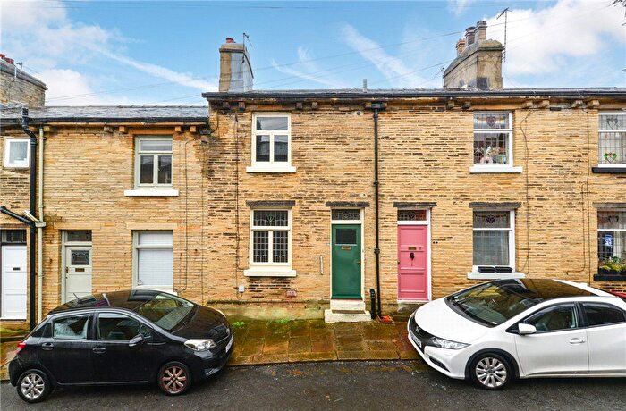 2 Bedroom Terraced House For Sale In Amelia Street, Shipley, West Yorkshire, BD18