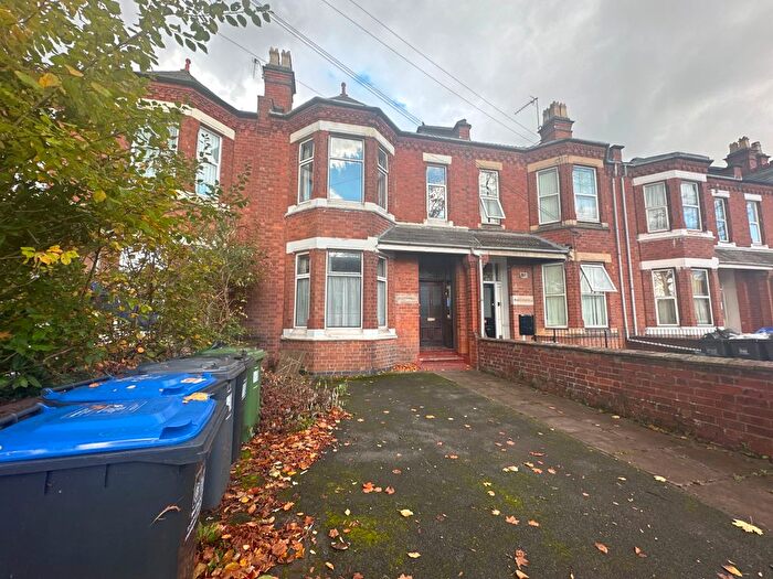 6 Bedroom Terraced House To Rent In Radford Road, Leamington Spa, CV31