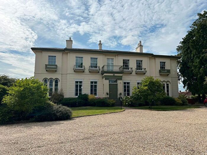 2 Bedroom Flat For Sale In The Cleevelands, Cheltenham, GL50