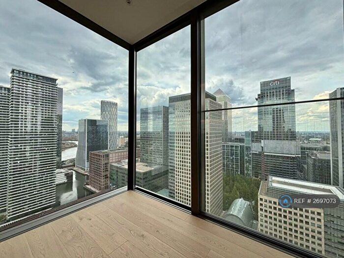 2 Bedroom Flat To Rent In Harcourt Tower, London, E14