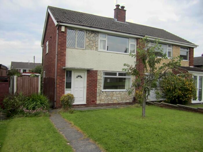 3 Bedroom Semi-Detached House To Rent In Waverley Court, Wigan, WN3