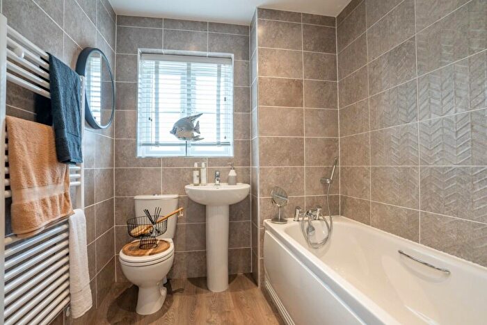3 Bedroom End Of Terrace House For Sale In Bourne Road, Corby Glen, Grantham, Lincolnshire, NG33