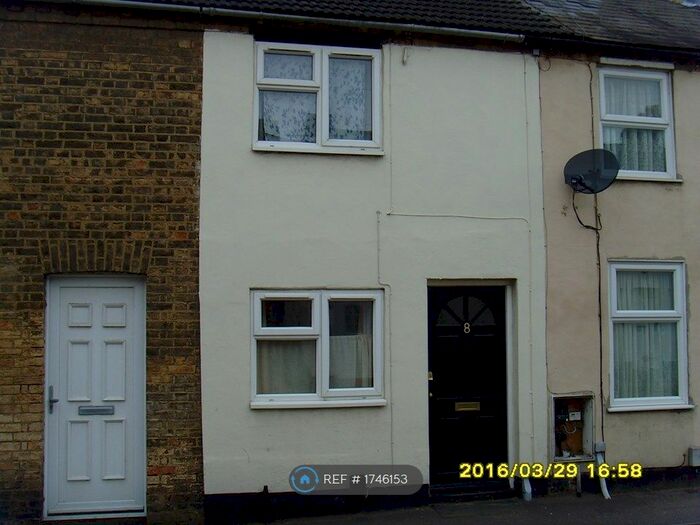 2 Bedroom End Of Terrace House To Rent In Rose Lane, Biggleswade, SG18