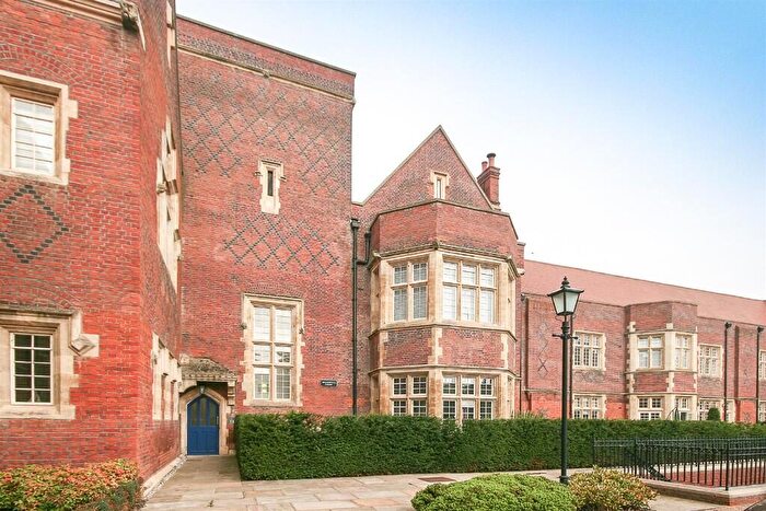 2 Bedroom Apartment To Rent In The Galleries, Brentwood, Essex, CM14