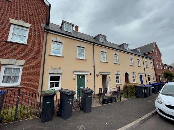 3 Bedroom Town House To Rent In Avon Place, Salisbury, SP1